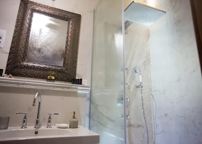 Heritage Cardo Hotel