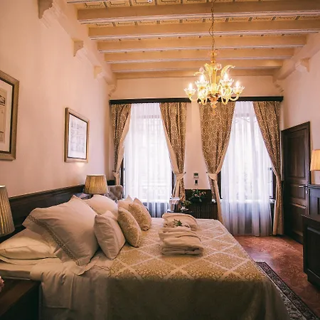 Heritage Cardo Hotel