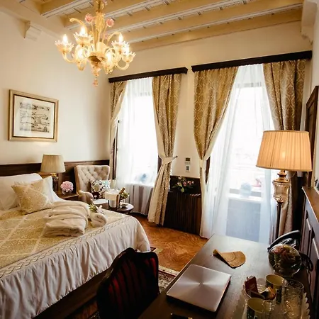 ホテル Heritage Cardo 4*