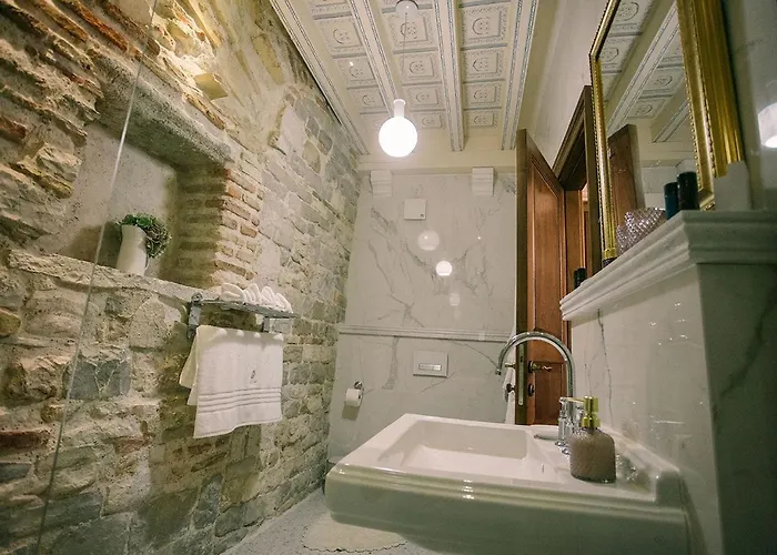 فندق Heritage Cardo